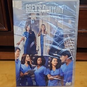 Grey's Anatomy Complete Nineteenth Season DVD